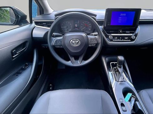 Used 2023 Toyota Corolla LE w/ LE Premium Package FWD image 6