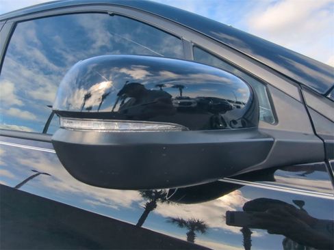 Certified 2022 Honda Pilot Sport image 11