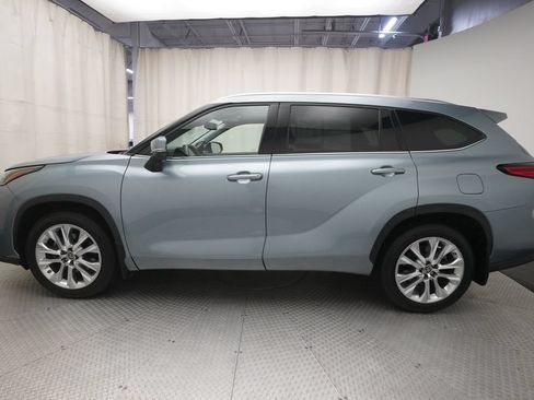 Used 2023 Toyota Highlander Limited AWD/4WD image 24