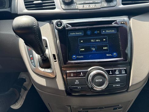 Used 2014 Honda Odyssey Touring image 27