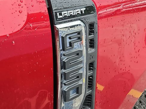 Used 2025 Ford F250 Lariat w/ Lariat Ultimate Package AWD/4WD image 5