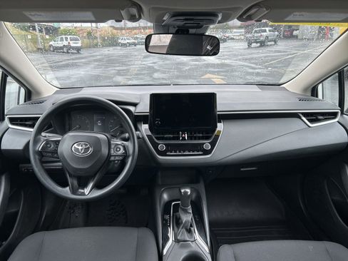 Used 2024 Toyota Corolla LE image 5