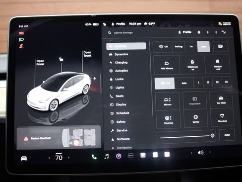 Used 2023 Tesla Model 3 Standard Range image 7