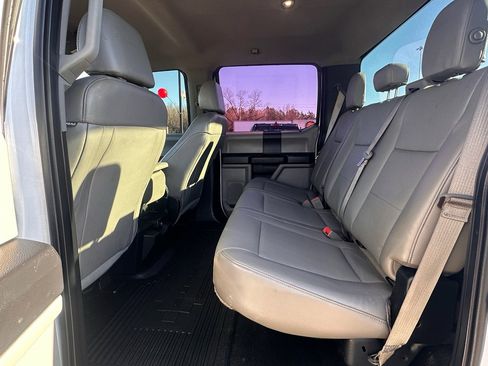 Used 2018 Ford F250 XL w/ Power Equipment Group image 21