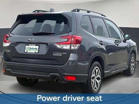 Used 2023 Subaru Forester Premium image 7
