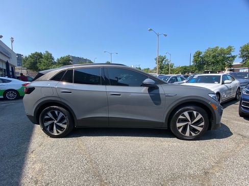 Used 2023 Volkswagen ID.4 Pro RWD image 2