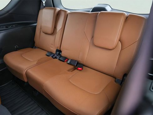 Used 2024 INFINITI QX80 Sensory w/ Cargo Package image 32