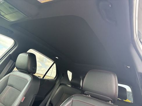 Certified 2023 Chevrolet Equinox RS FWD image 24