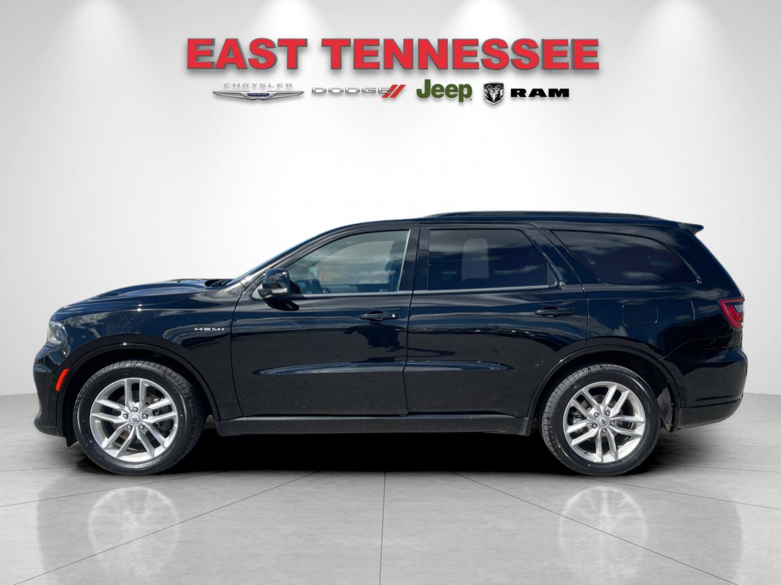 Used 2025 Dodge Durango R/T AWD/4WD image 6