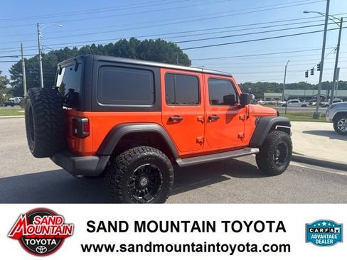 Used 2018 Jeep Wrangler Unlimited Sport AWD/4WD image 3