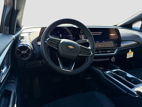 New 2026 Chevrolet Equinox EV LT image 23