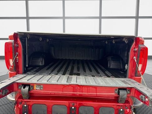 Used 2021 GMC Sierra 1500 AT4 w/ AT4 Value Package AWD/4WD image 40