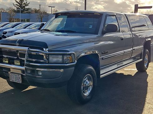 Used 2000 Dodge Ram 2500 Truck 4x4 Quad Cab image 3