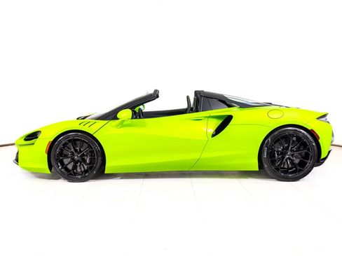 New 2026 McLaren Artura Spider RWD image 2