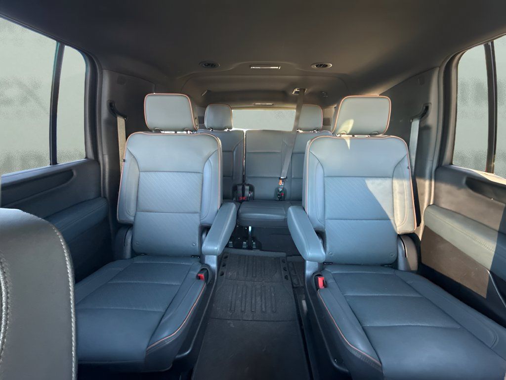 Used 2025 GMC Yukon XL AT4 w/ LPO, Floor Liner Package AWD/4WD image 13