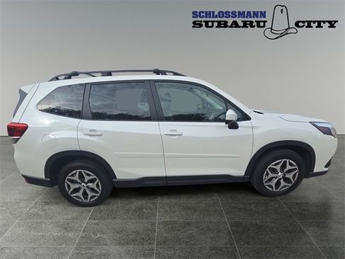 Certified 2023 Subaru Forester Premium image 10