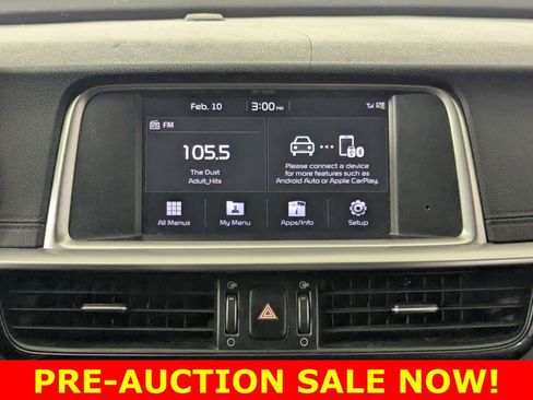 Used 2019 Kia Optima EX image 18