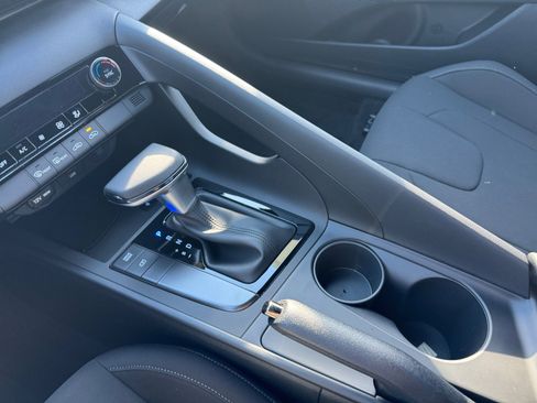 New 2025 Hyundai Elantra Sport image 29