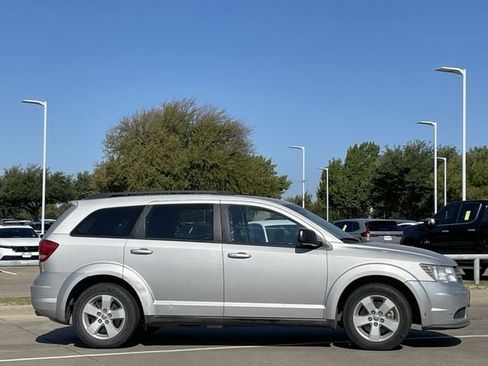 Used 2013 Dodge Journey SE FWD image 3