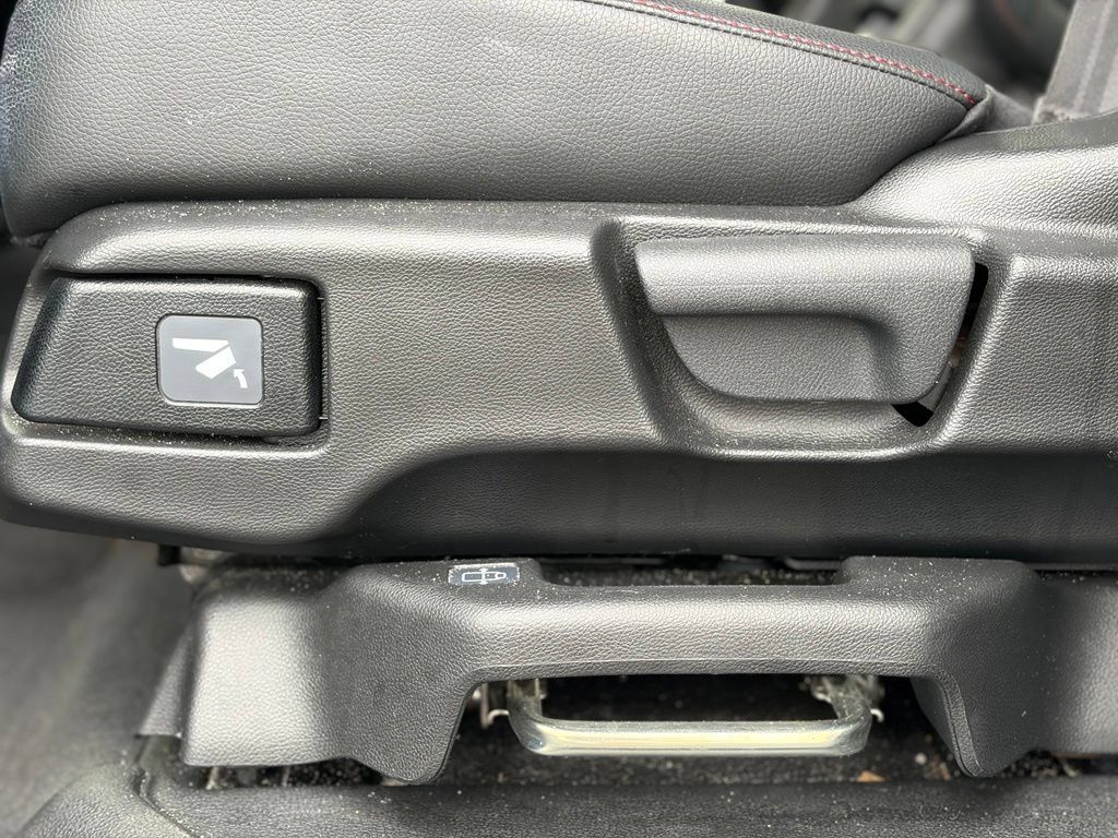 Used 2025 Honda Odyssey Sport-L image 16