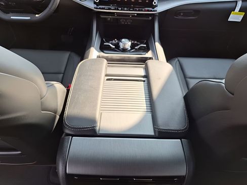 New 2026 Jeep Grand Wagoneer L Limited w/ Convenience Group I image 22