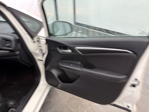 Used 2019 Honda Fit EX image 14