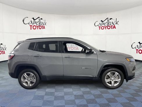 Used 2024 Jeep Compass Latitude image 8