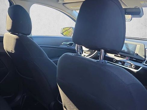Used 2023 Kia Sportage LX image 20