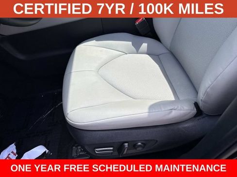 Used 2025 Toyota Grand Highlander FWD image 14