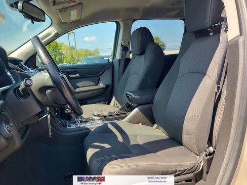 Used 2016 Chevrolet Traverse LT w/ Style and Technology Package FWD image 13