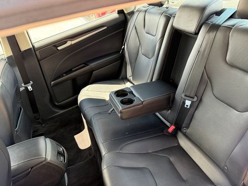 Used 2017 Ford Fusion Titanium FWD image 28