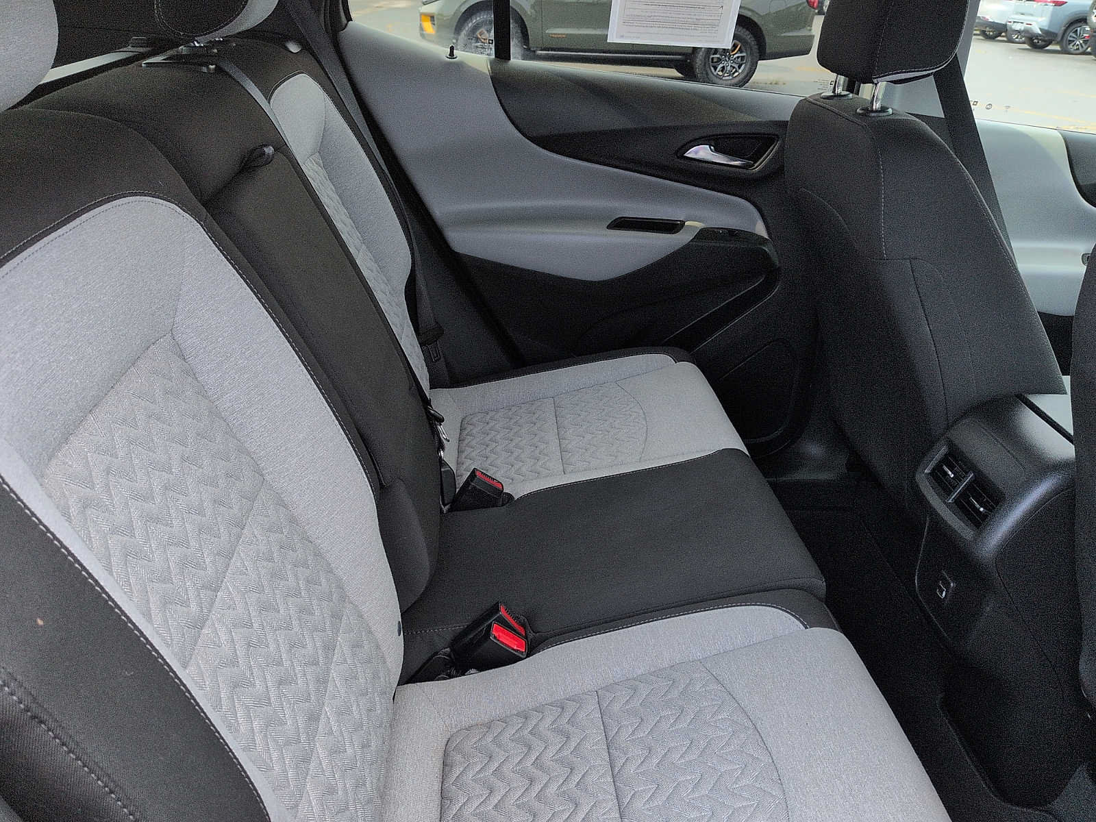 Used 2022 Chevrolet Equinox LT FWD image 11