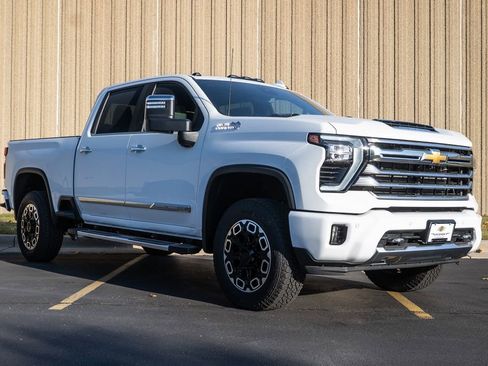 New 2026 Chevrolet Silverado 3500 High Country w/ Technology Package image 2