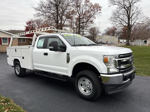 Used 2022 Ford F350 XL w/ Power Equipment Group image 4