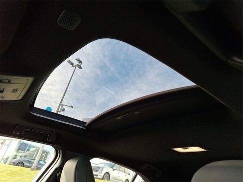 Used 2021 Lexus UX 250h w/ Premium Package image 15