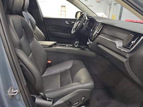 Used 2024 Volvo XC60 T8 Core w/ Climate Package AWD/4WD image 9