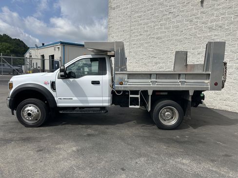 Used 2019 Ford F550 4x4 Regular Cab Super Duty image 4