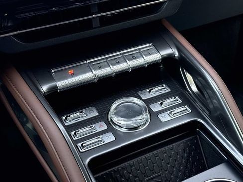 New 2026 Lincoln Nautilus Reserve AWD/4WD image 31