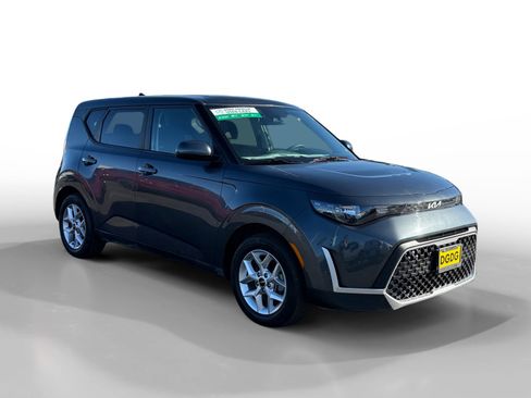 Used 2024 Kia Soul LX w/ Option Group 015 image 7