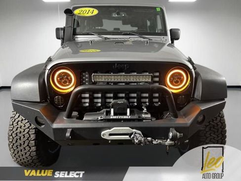 Used 2014 Jeep Wrangler Sport image 2