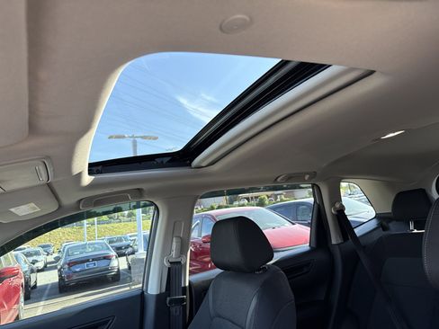 Certified 2025 Honda CR-V EX image 28
