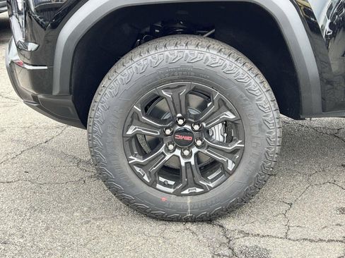 New 2025 GMC Canyon Elevation w/ Convenience Package image 5