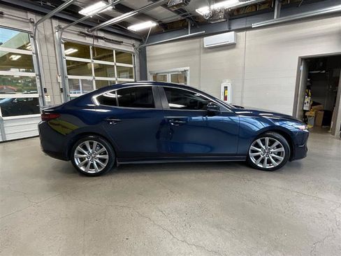 Used 2021 MAZDA MAZDA3 s FWD image 6