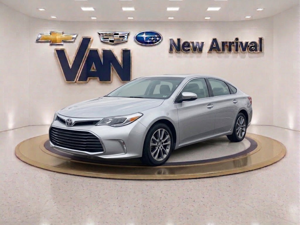Used 2013 Toyota Avalon XLE Touring FWD image 1