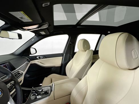 Used 2022 BMW X5 xDrive40i w/ Premium Package image 22
