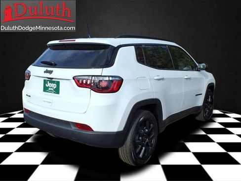 New 2026 Jeep Compass Latitude image 3