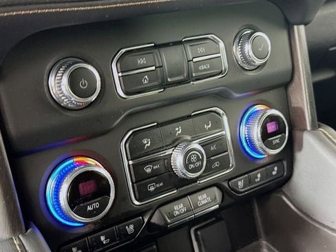 Used 2023 GMC Yukon AT4 w/ AT4 Premium Package AWD/4WD image 20