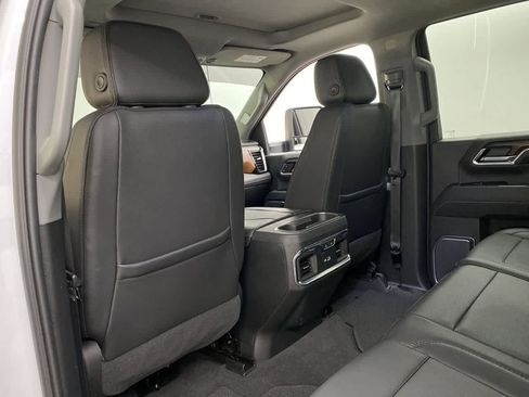 Used 2024 GMC Sierra 2500 Denali w/ Denali Reserve Package image 15