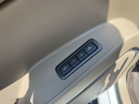 Used 2016 Chevrolet Suburban LTZ AWD/4WD image 16