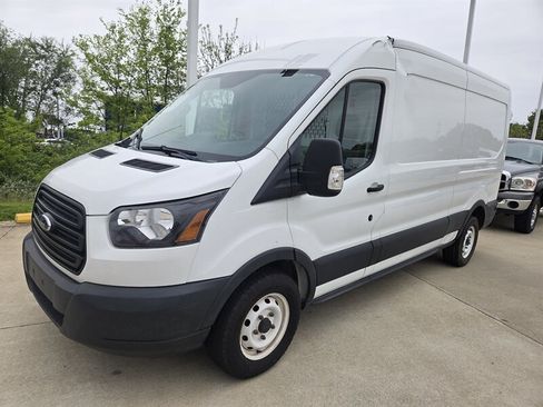 Used 2019 Ford Transit 150 148 Medium Roof RWD image 7